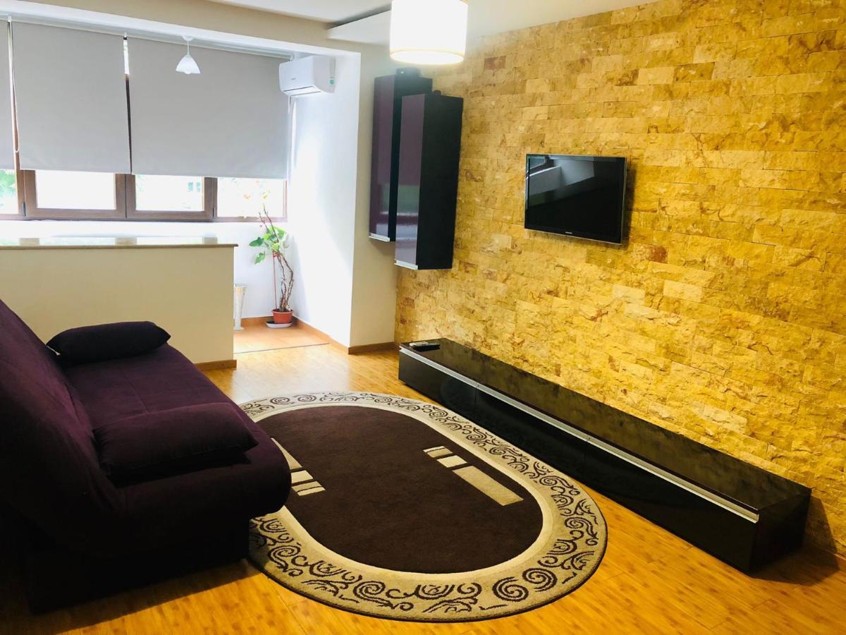 Bucharest Apartment Near The Center, Subway, Mall And Park Buitenkant foto